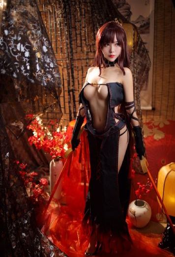 年轻漂亮的女邻居2